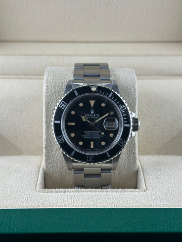 Rolex Submariner Date 16800