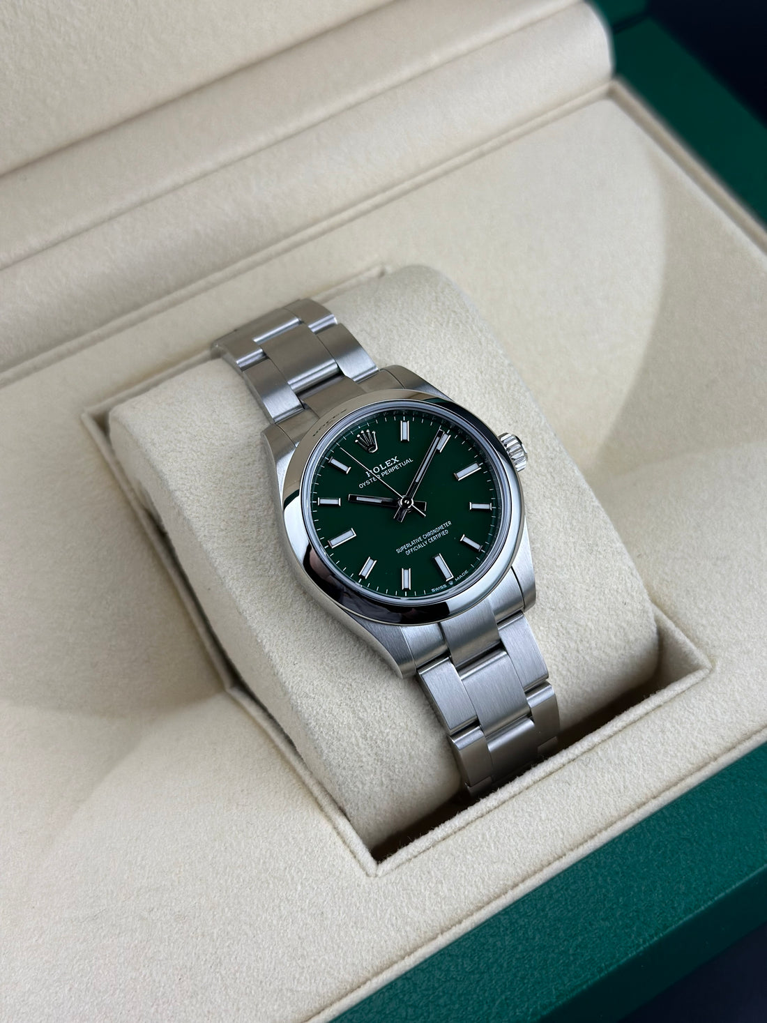 Rolex Steel Oyster Perpetual 31mm Green Smooth Oyster 277200