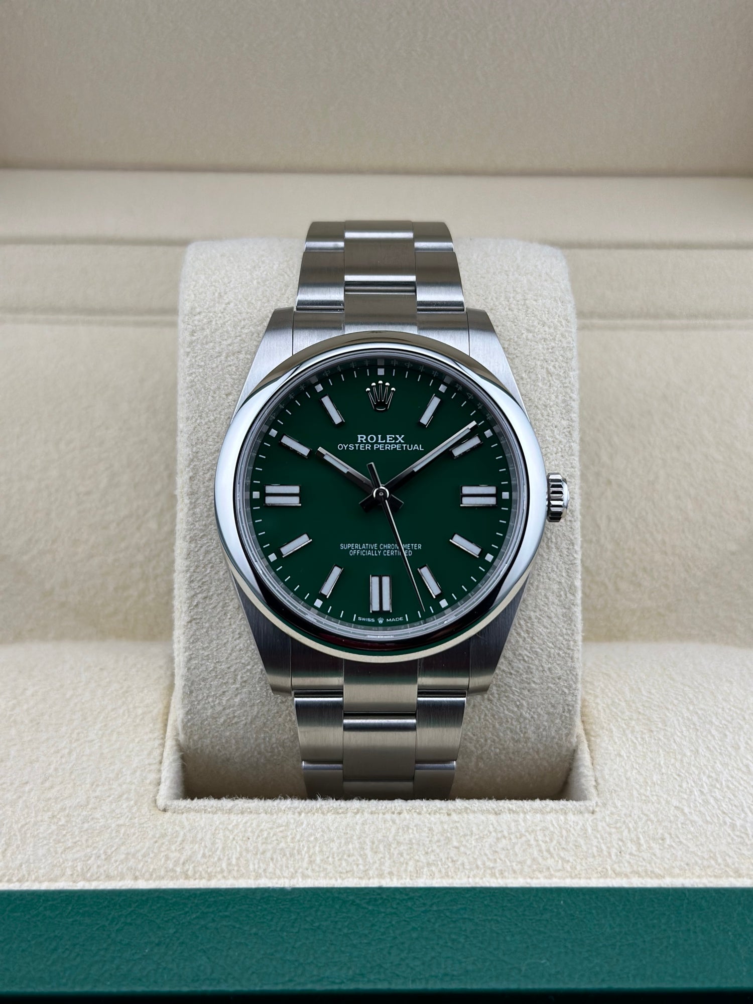 Rolex Steel Oyster Perpetual 41mm Green Smooth Oyster 124300