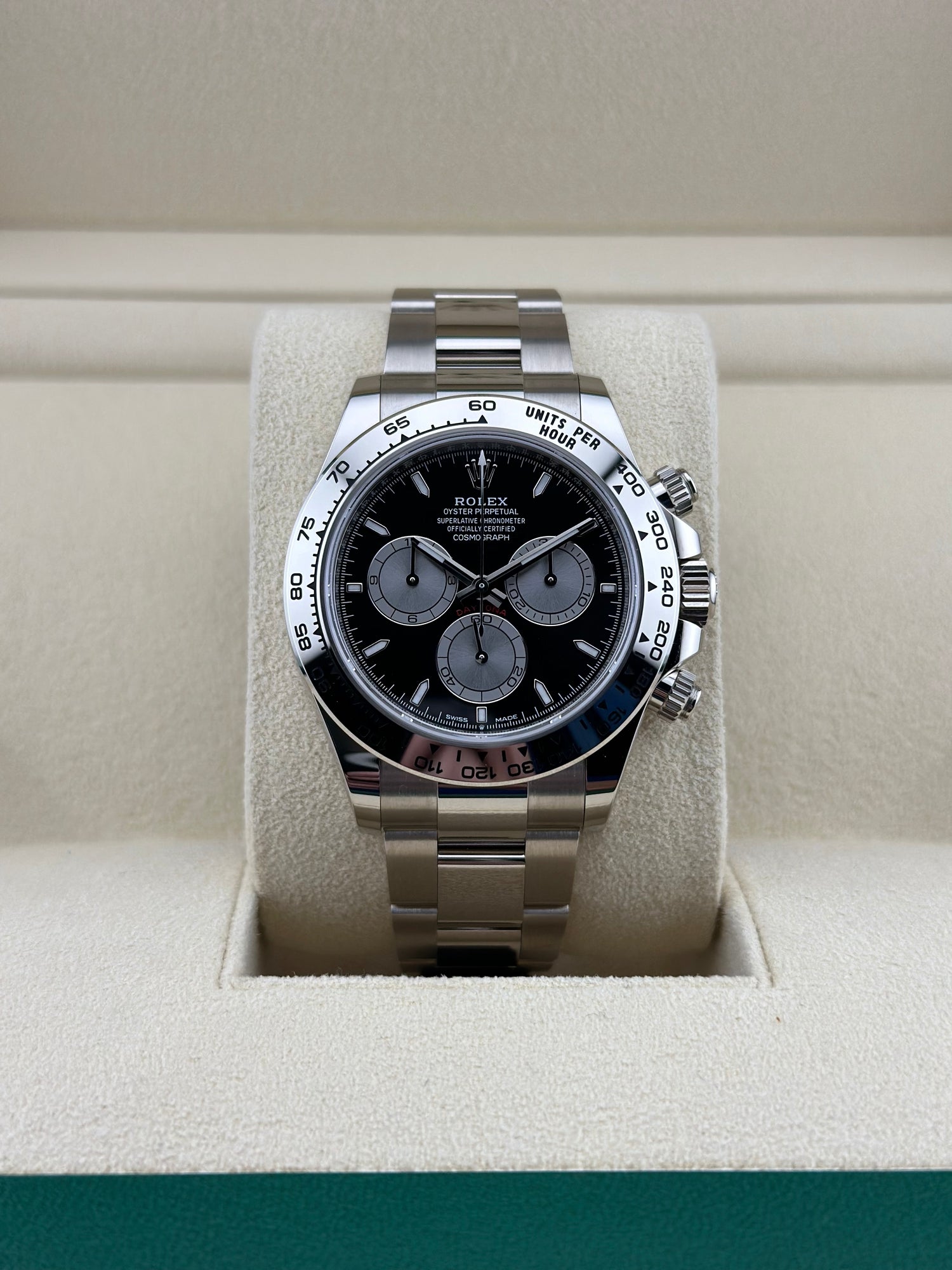 Rolex White Gold Daytona 40mm Black White Gold Oyster 126509